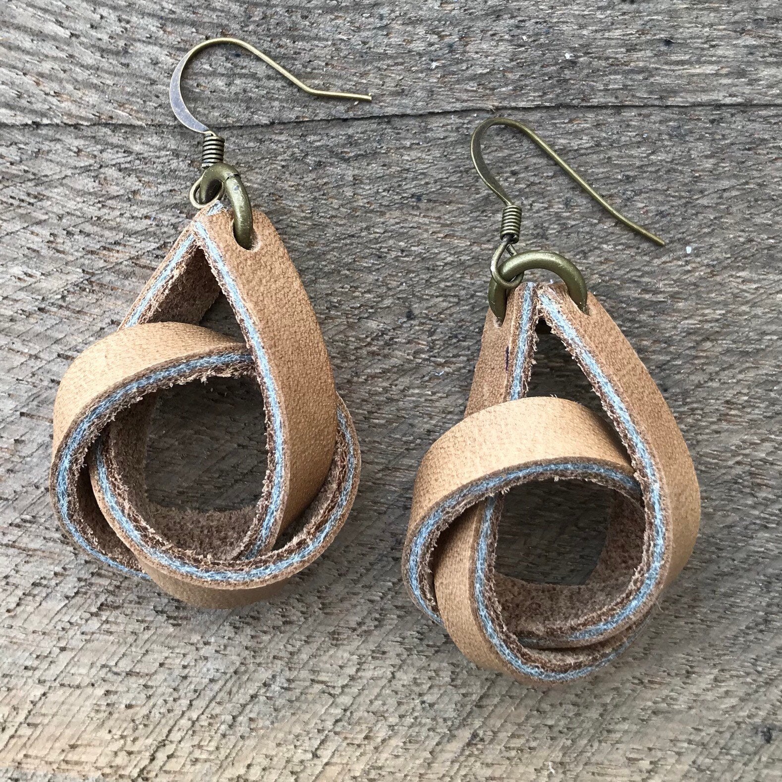 DIY Leather Earrings - Folded Leather Dangles * Moms and Crafters