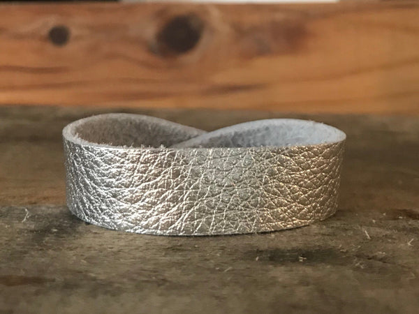 silver-thin-cuff-leather-bracelet