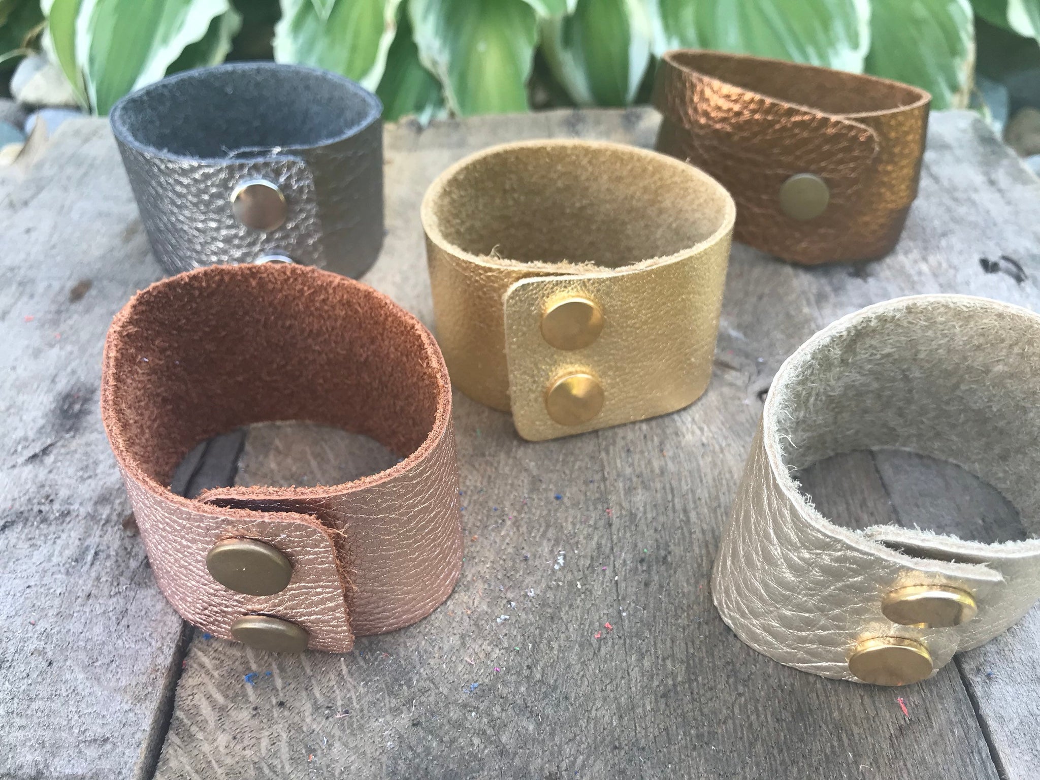 metallic-thick-cuff-leather-bracelet-solid-or-three-strap-sliced