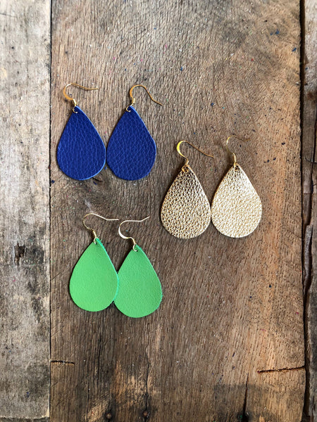 green-teardrop-leather-earrings