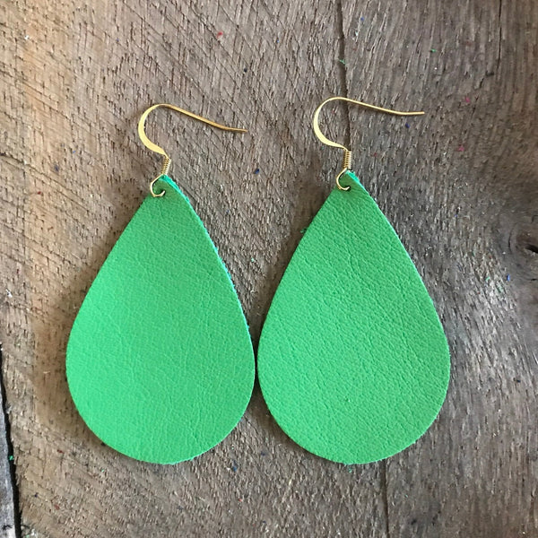 green-teardrop-leather-earrings